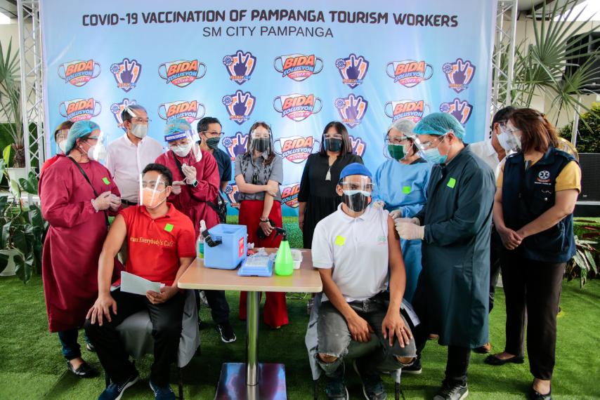 DOT chief leads vaccination drive for Pampanga tourism workers