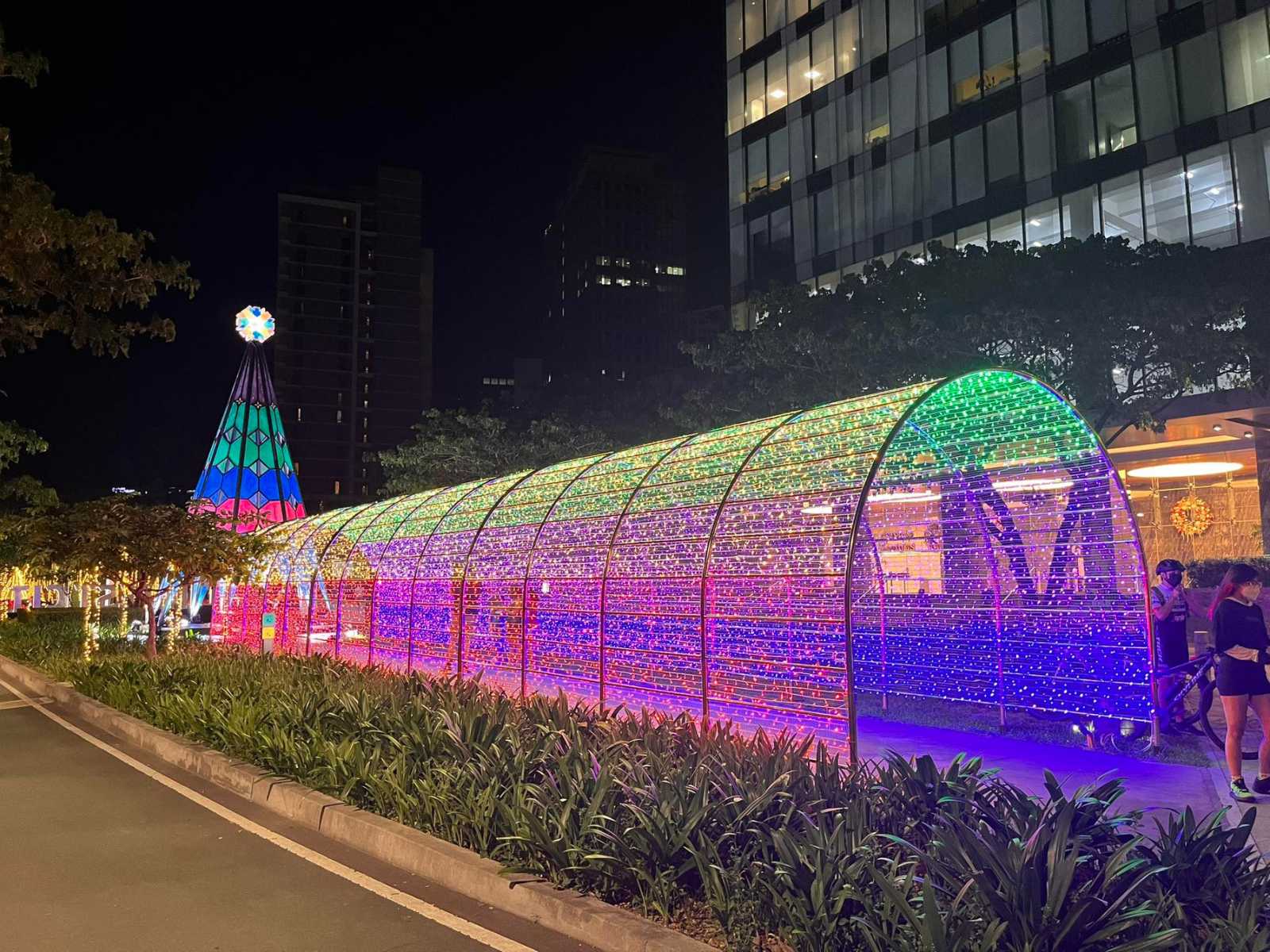Filinvest City shares the Sparkle of Christmas