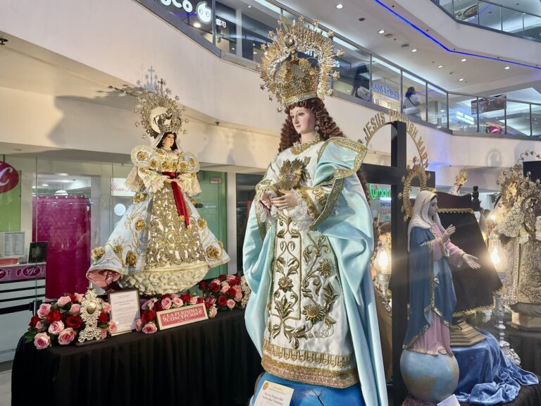 Flores de Maria exhibit opened in Ali Mall 