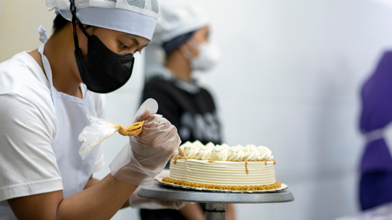 Mrs. G Cakeshop finds out secret recipe for delighting customers with Converge