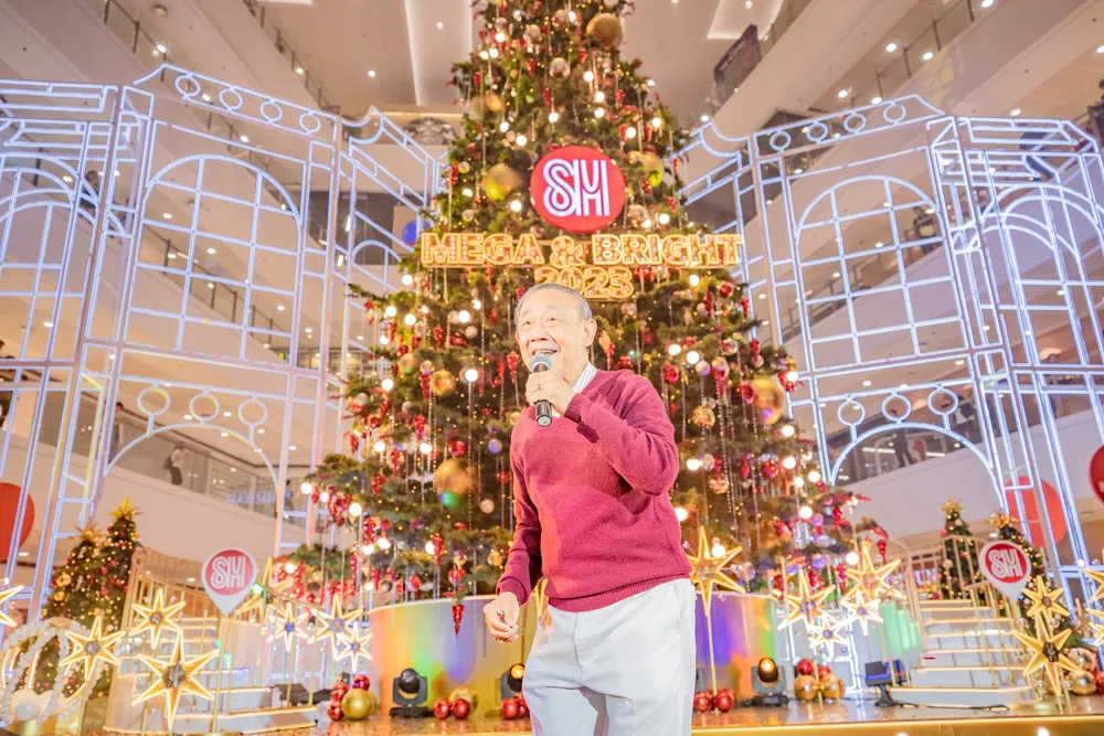 Have Yourself The #HappiestChristmasAtSM with a New Jingle by Jose Mari Chan